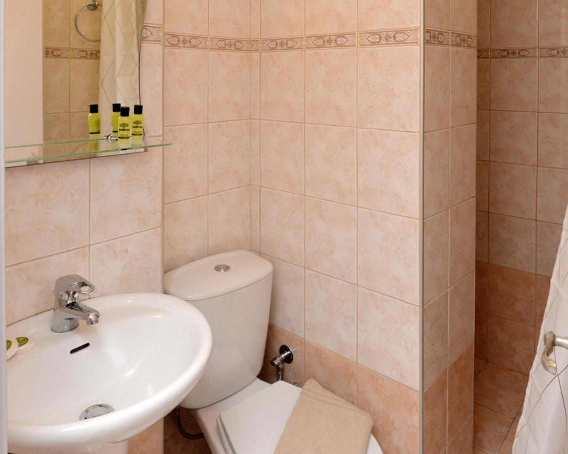 Hotel Villa Plaza Spetses Town Ngoại thất bức ảnh